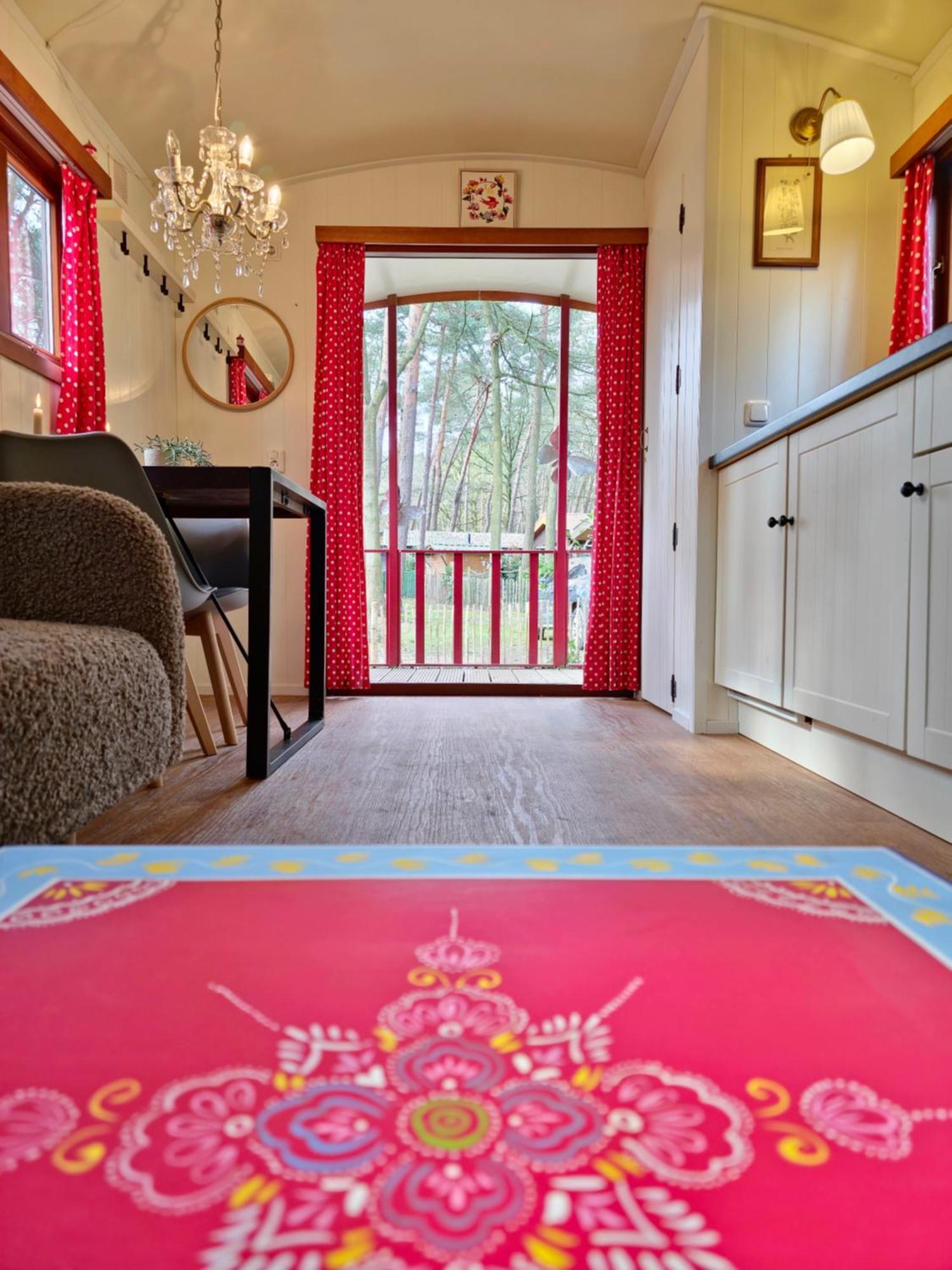 Pipowagen Met Prive Hot Tub Villa Ланакен Екстериор снимка