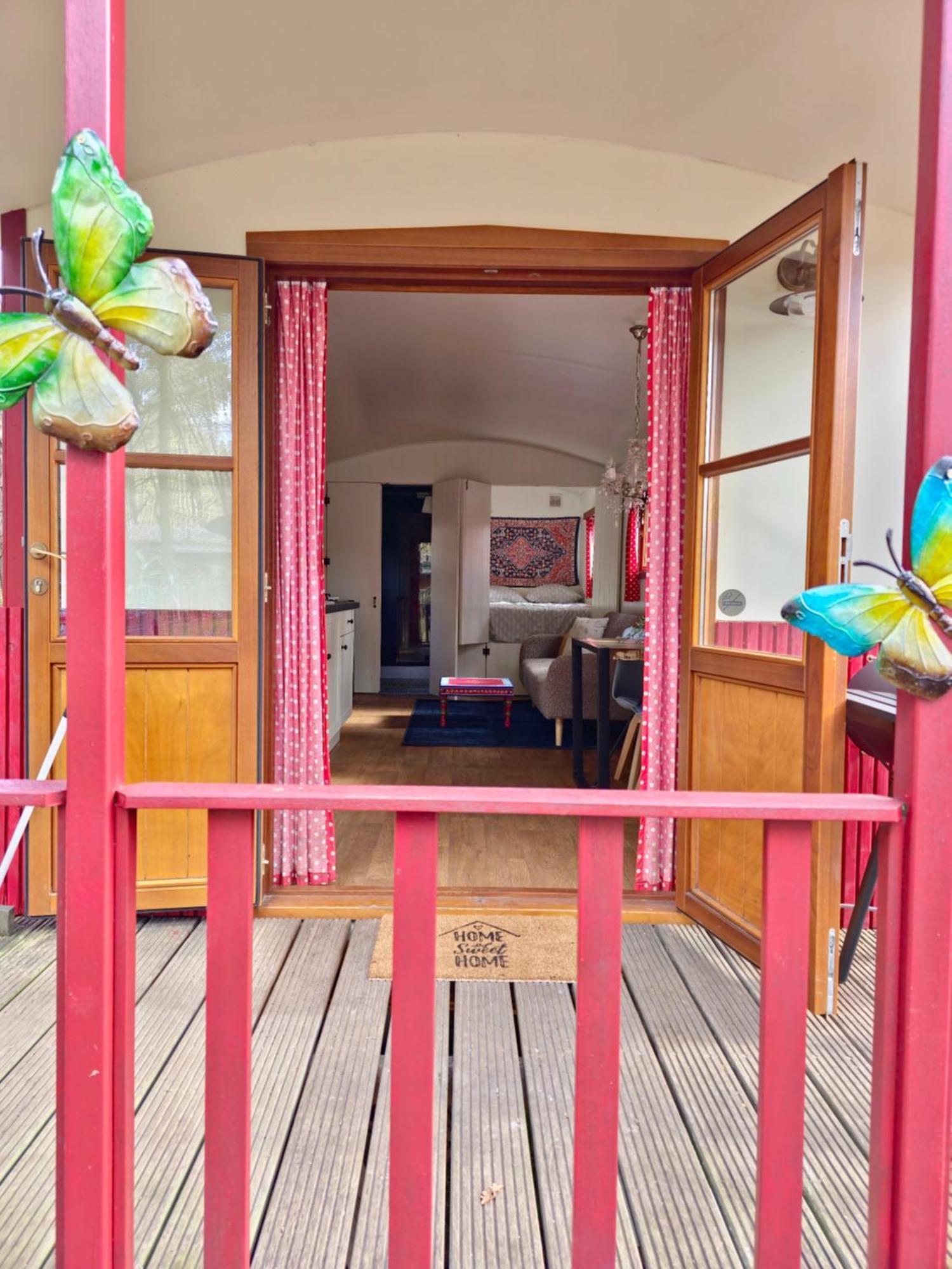 Pipowagen Met Prive Hot Tub Villa Ланакен Екстериор снимка